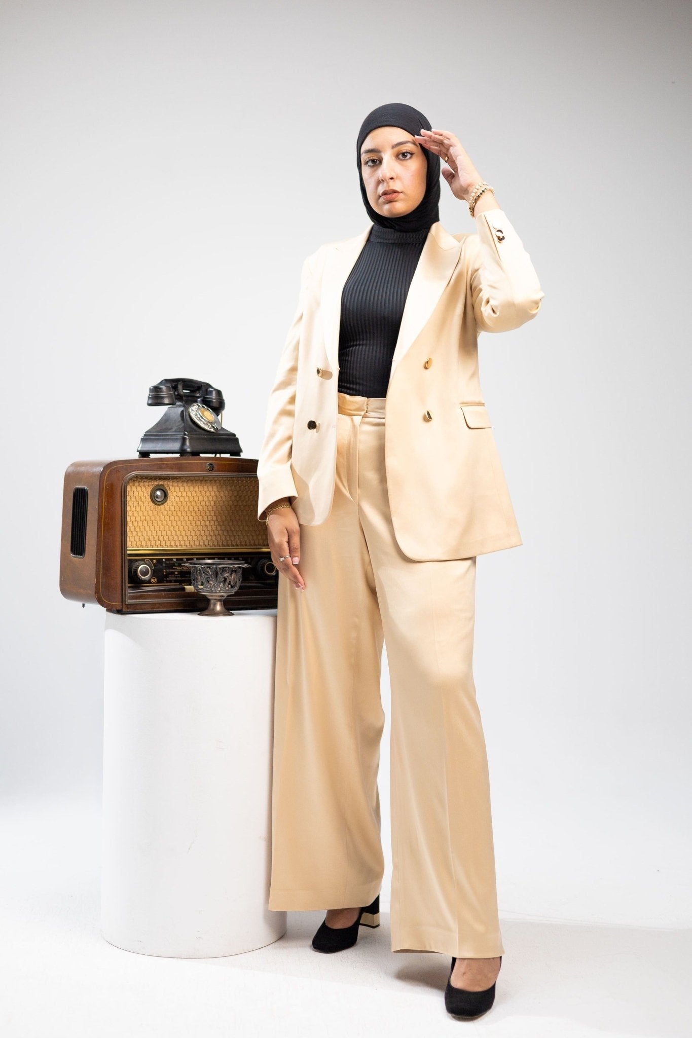 Silk Suit Beige - Fatima Egy