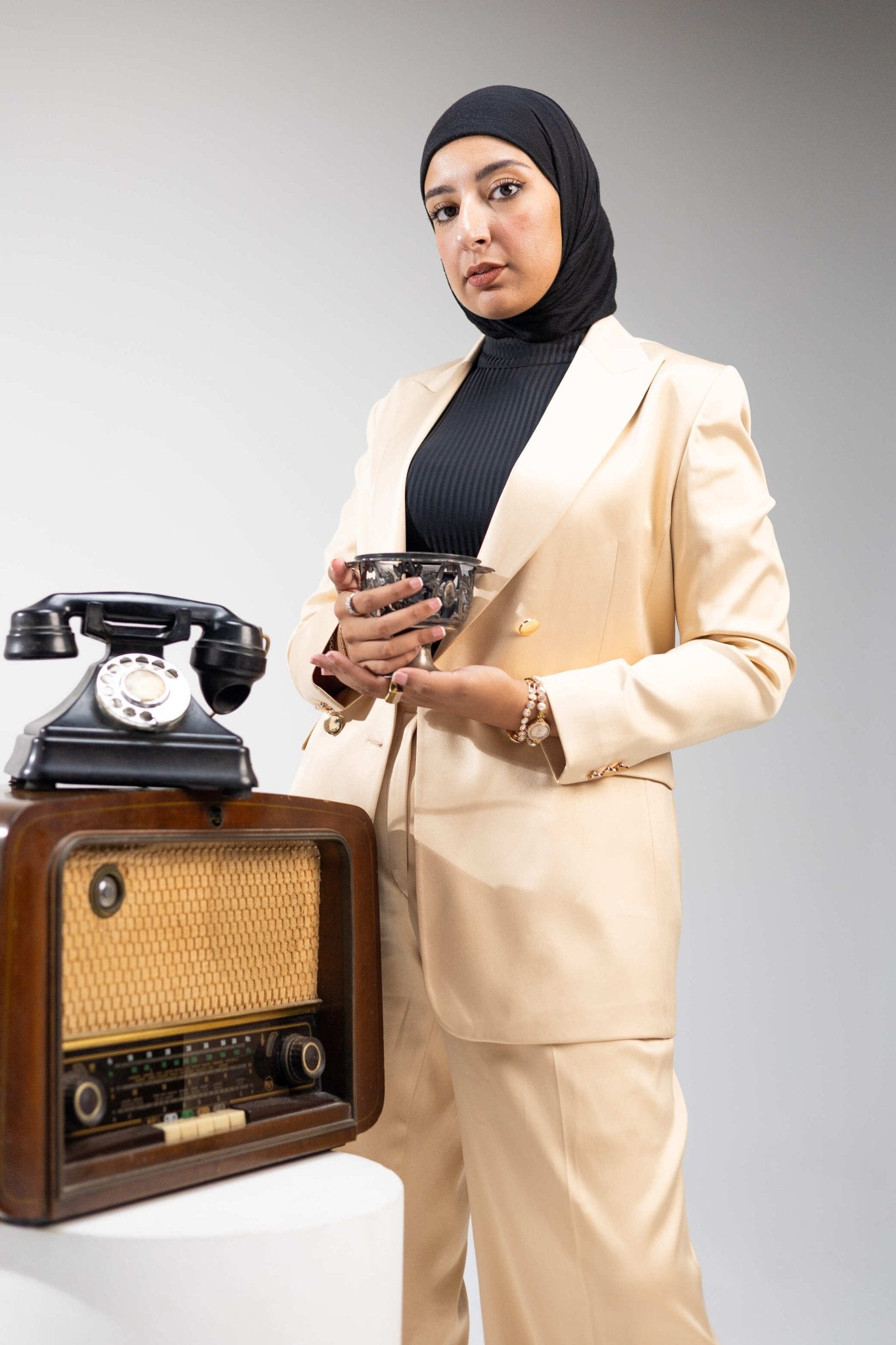 Silk Suit Beige - Fatima Egy